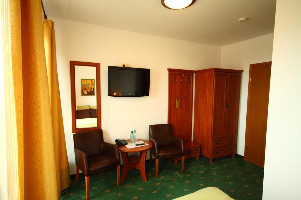 Klif Spa ヤロスワビエツ エクステリア 写真